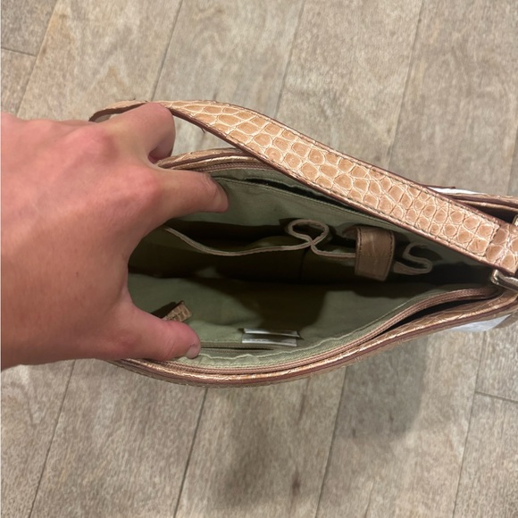 Liz Claiborne Tan and White Women's Bag - Picture 4 of 8